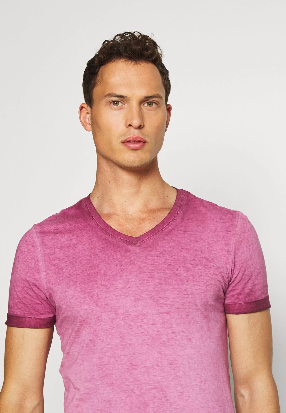 Pier One Qualité Garantie 100% T-shirt Basique T-shirts Col En V Homme 6 Pier One Qualité Garantie 100% T-shirt Basique T-shirts Col En V Homme – Image 4