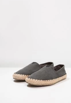 Pier One UNISEX – Espadrilles Prix Refroidis Chaussures Basses Rond Homme -Fashion Zone Soldes d3f6d93cf6a84c038fa1e85511b70aa4