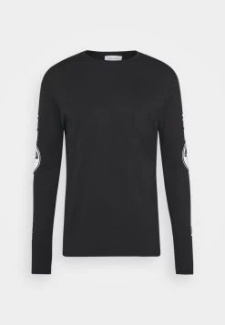 Pier One Prix Gelé T-shirt à Manches Longues T-shirts Col Rond Homme -Fashion Zone Soldes d9445a7c574e42cc8390f760a8db03ba