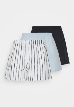 Pier One 3 PACK – Caleçon Prix Malin Sous-vêtements Normale Homme -Fashion Zone Soldes e17fe264595f487a80ae2850b8e3372e 1