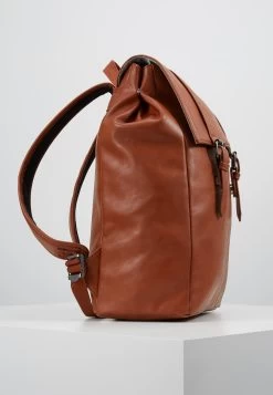 Discount En Ligne Pier One UNISEX – Sac à Dos Sacs Fermoir Aimanté -Fashion Zone Soldes e291e7e2093041eba050765f51afcf76