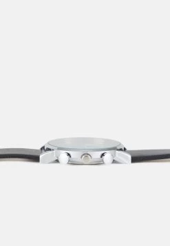 Pier One SET – Montre Meilleure Qualité Montres Et Bijoux Boucle Ardillon Homme -Fashion Zone Soldes e39db5c759454fd99c2d2c70bd79f6c9