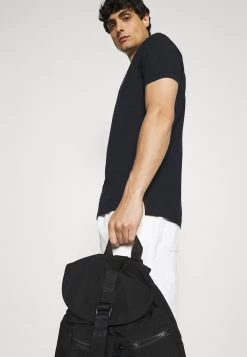 Pier One Prix Dynamité Polo T-shirts Col Polo Homme -Fashion Zone Soldes e40c3b2ca4fb4de09d44cc2f13d8db7d