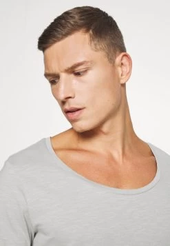 Pier One T-shirt Basique Assurance De L’Authenticité T-shirts Encolure Large Ronde Homme -Fashion Zone Soldes e58cbefeeef0416682b9d465dd63a942