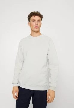 Pier One Prix Aimable 3 PACK – Sweatshirt Pulls Et Gilets Col Rond Homme 15 Pier One Prix Aimable 3 PACK – Sweatshirt Pulls Et Gilets Col Rond Homme -Fashion Zone Soldes e604d78474cf445f8d0da1fbf3f44a90