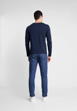 Qualité Excellente Pier One T-shirt à Manches Longues T-shirts Col Rond Homme -Fashion Zone Soldes e64a3006a7c0456ebe923c8afeb23f07