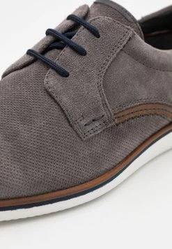 Pier One Prix Incroyables LEATHER – Chaussures à Lacets Derbies Et Richelieus Rond Homme -Fashion Zone Soldes e772f1c54e8241c7a9325351bab7ca7f