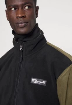 Pier One Prix Distinctifs Veste Polaire Pulls & Gilets Col Officier Homme -Fashion Zone Soldes e7eb3b16a49c4d3b9a8af98dc8007f3d