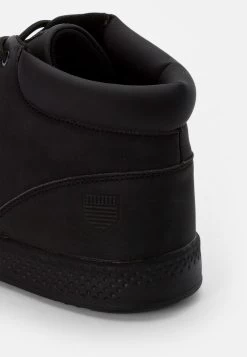 Pier One Prix De Lancement Baskets Montantes Sneakers Rond Homme -Fashion Zone Soldes ea03f073d4a24eb1890b5b9d751dc7bf