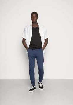 Pier One Prix Accessible 3 PACK – T-shirt Basique T-shirts Col En V Homme