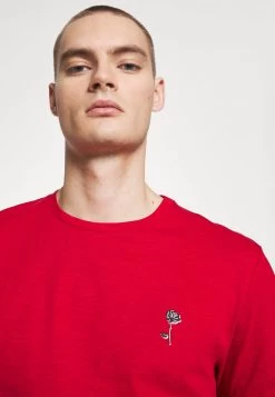 Prix Ourlé Pier One T-shirt Imprimé T-shirts Col Rond Unisex -Fashion Zone Soldes edba2802f6164a569954ff6c1f6270df