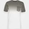 Pier One T-shirt Imprimé Prix Gelé T-shirts Col Rond Homme 1 Pier One T-shirt Imprimé Prix Gelé T-shirts Col Rond Homme -Fashion Zone Soldes f01232a944524071b0178a5af1037810