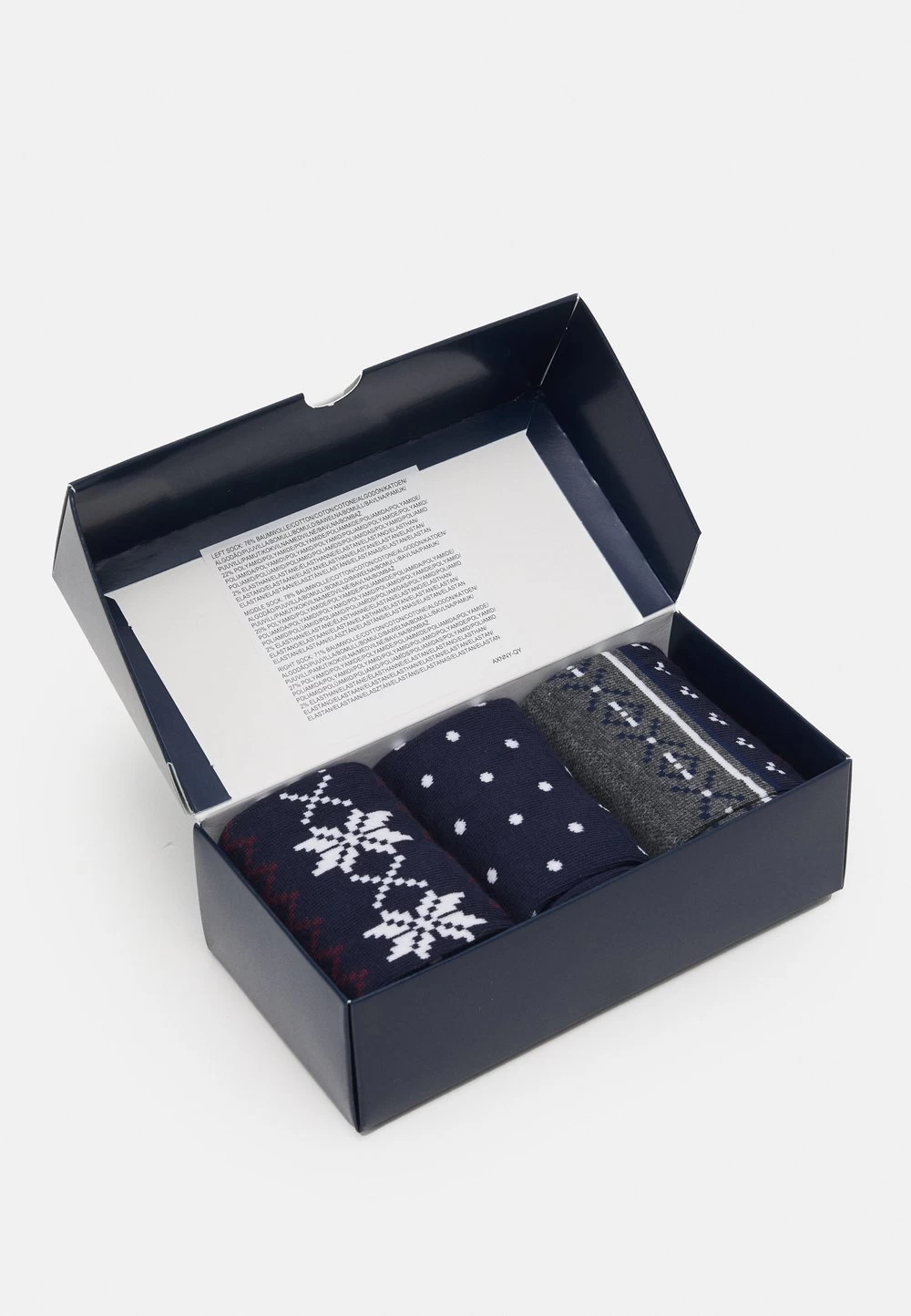 Pier One XMAS GIFT BOX 3 PACK – Chaussettes Prix Gelé Sous-vêtements & Chaussettes à Pois Homme 4 Pier One XMAS GIFT BOX 3 PACK – Chaussettes Prix Gelé Sous-vêtements & Chaussettes à Pois Homme – Image 2