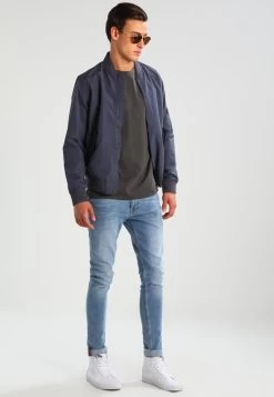 Pier One Promos Jeans Skinny Normale Homme -Fashion Zone Soldes f0af699a36f347a29e080fa420a6c2d7