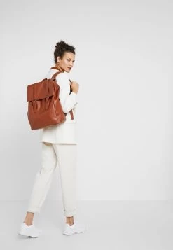 Discount En Ligne Pier One UNISEX – Sac à Dos Sacs Fermoir Aimanté -Fashion Zone Soldes f4b13091a1e1449fbcad806f51bffdf0