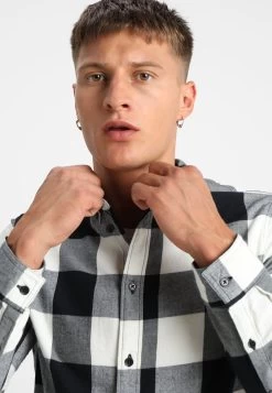 Qualité Absolue Pier One Chemise Chemises Col à Boutons Homme -Fashion Zone Soldes f53db08a39734cb0a9045c08ab5cf6e6