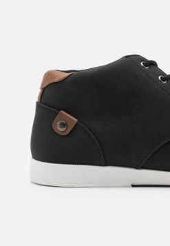 Pier One Bas Prix Baskets Basses Baskets & Sneakers Rond Homme -Fashion Zone Soldes f8081cf554f24aa9ba5dce2f97a56259