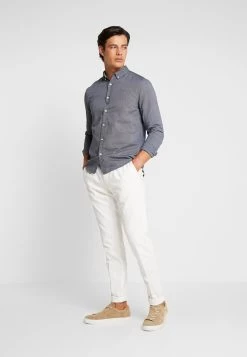 Pier One Prix Gelé Chemise Chemises Col à Boutons Homme -Fashion Zone Soldes fc861f6e3b8f4997af120990565b7324