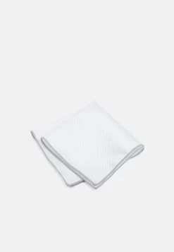 Rabais Pier One SET – Noeud Papillon Cravates Et Accessoires De Costume Carreaux Homme -Fashion Zone Soldes ff256efcbe294dd7831dfe41c6e5b4eb